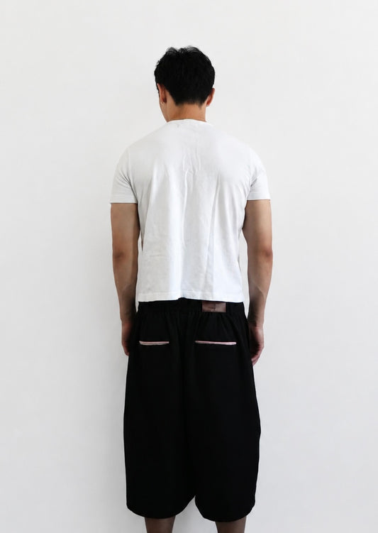 Pleated Shorts, Black-Pink