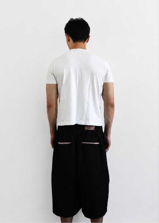 Pleated Shorts, Black-Pink
